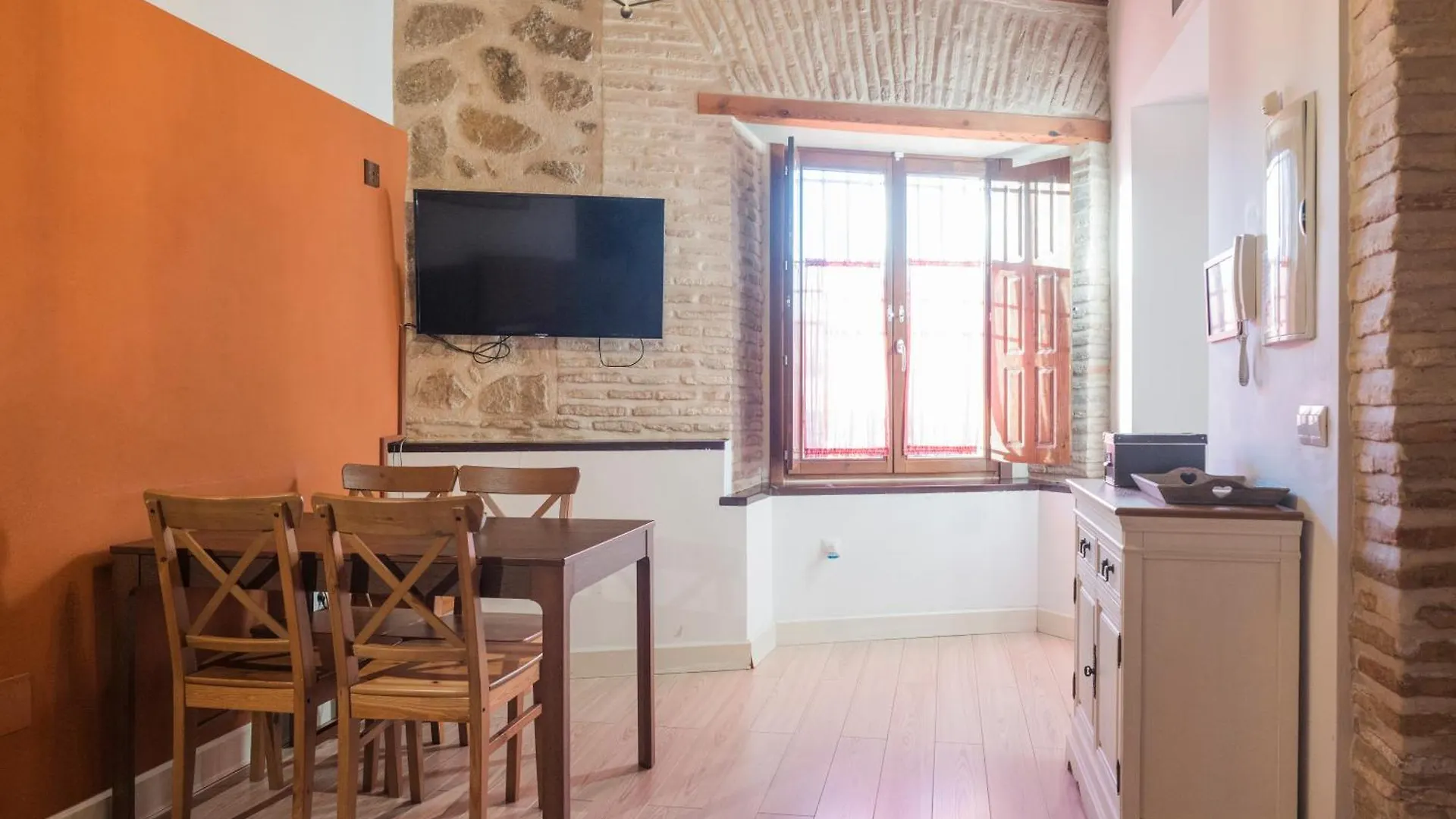 El Aljibe De San Cipriano - Apartamentos Aloha Toledo Spanien